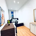 Comfy & Cozy 4Br Shared Apt Next To Kaufpark Alterlaa
