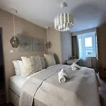 1St City Apartments