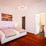 Operngasse Premium in Your Vienna