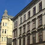 Square7 Apartments