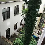 Square7 Apartments