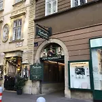 Heart Of Vienna Residence