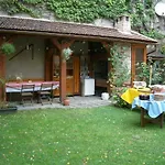 88M² Grosses Apartment Im 1. Stock