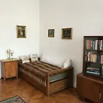 88M² Grosses Apartment Im 1. Stock