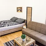 Gorgeous Flat Only 15 Min To Center