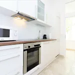 Gold: Penthouse Apartment Volkertmarkt