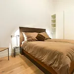 Central Luxury Apartment