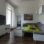 Spacious Apartment In Center With Terrace
