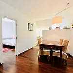 Exclusive Attic Flat With Balcony Close Karlsplatz