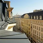 Lovely Two Level Apartment For Families