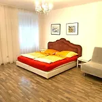 Apartment Opera