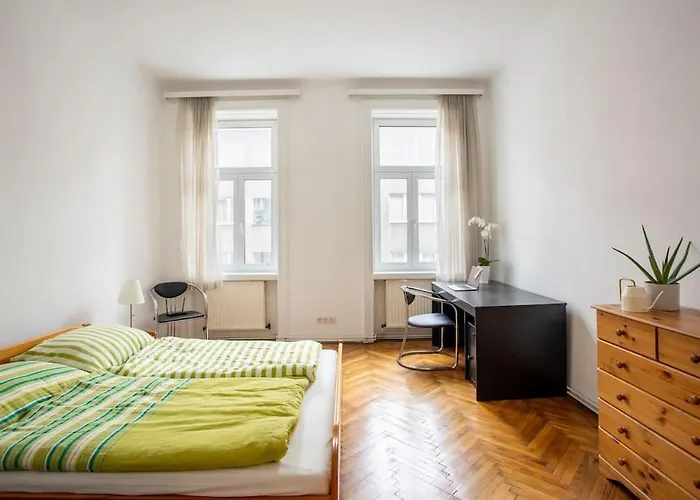 Vintage Living In The Heart Of Vienna.