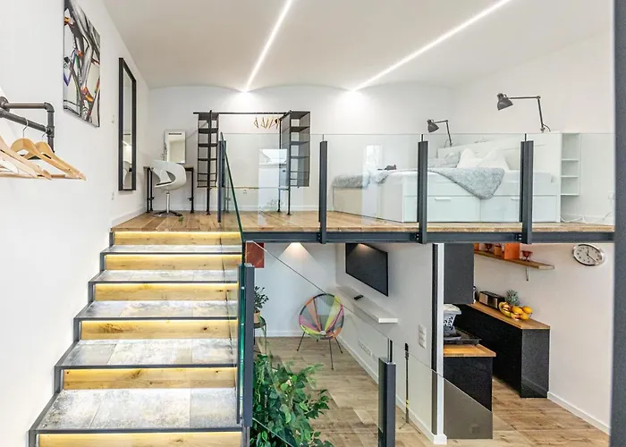 Stilvolles Trendiges Loft In Toller Lage, \