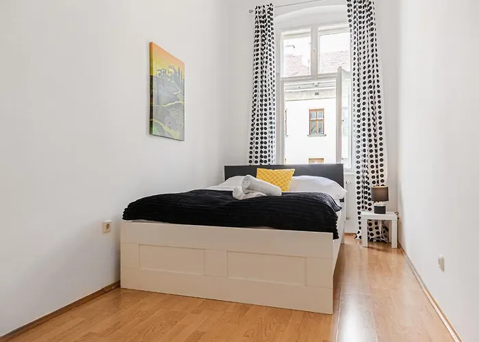 Typical 2Br Viennese Apartment Wiener Stadthalle