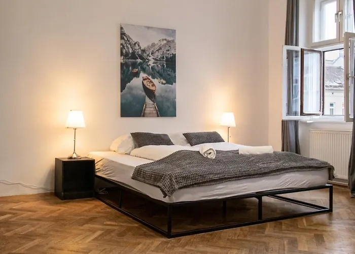 Spacious 2Br Apt.-Near Wiener Stadthalle