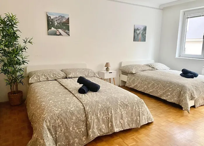70M2 Comfy & Calm Apartment With Netflix