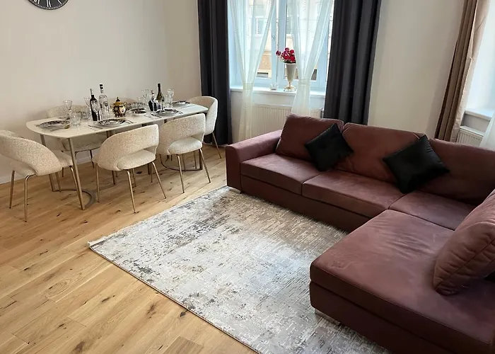 A&A Living - Best Location In Vienna !!!