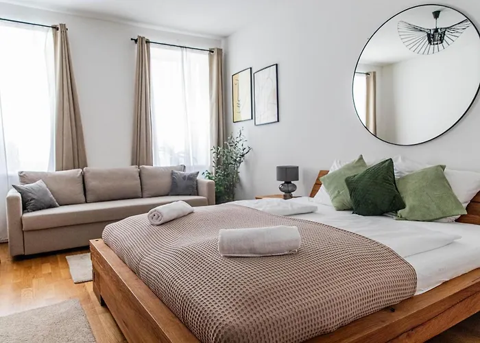 Garden Apartment Near Haydnpark