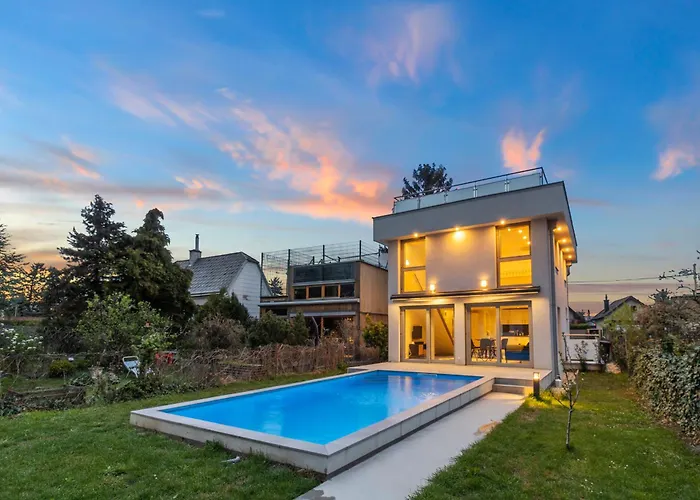 Villa Jaeger Mit Pool In Wien