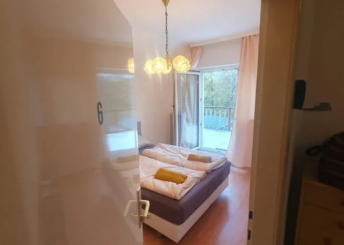 Cozy Rooms In An Elegant House