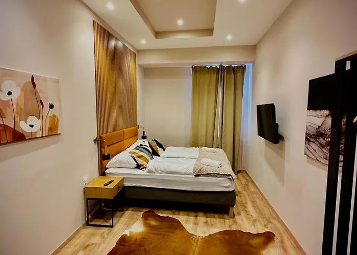 Wiener Stadthalle Boutique Rooms - Ideal For Couples