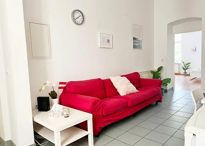 4-Bedroom Apartment In Central Location In Hipp 3Rd District
