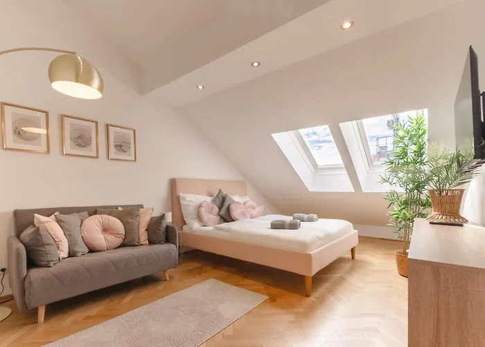 Stylish I 5 Minutes To U1 Reumannplatz I 15 Min To City Center