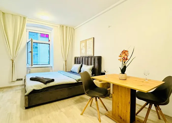 7Br Apartment For Big Groups, With Great Location
