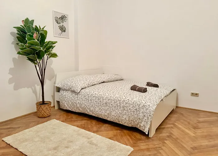 Spacious Apartment - 15 Min To Center