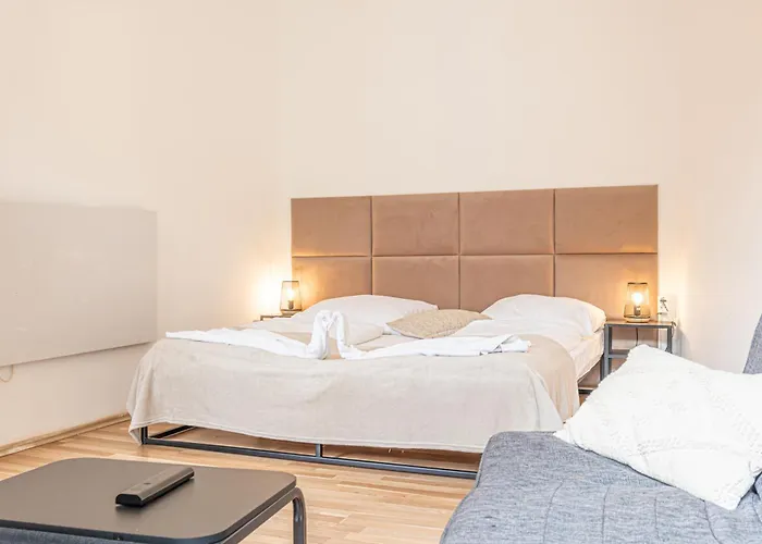 Inviting Economy 1Br Apt. With The Best Location