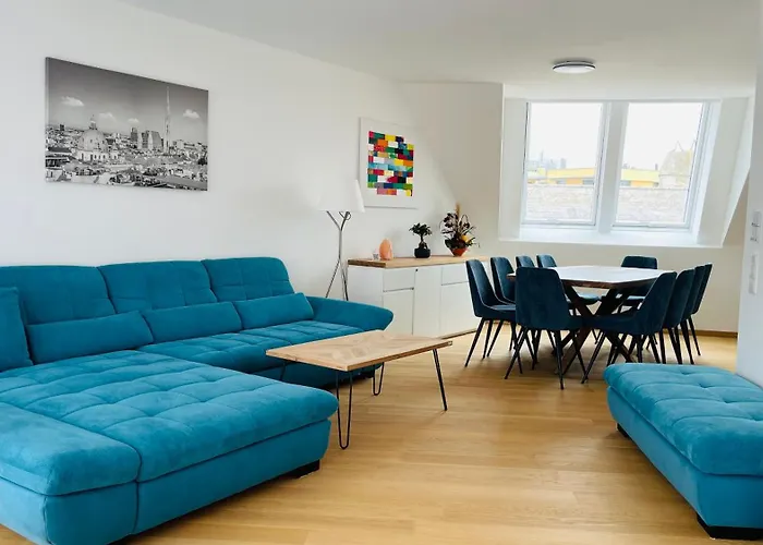 Spacious Penthouse Apartment - 4 Rooms For Up To 10 Guests - Contactless Check-In