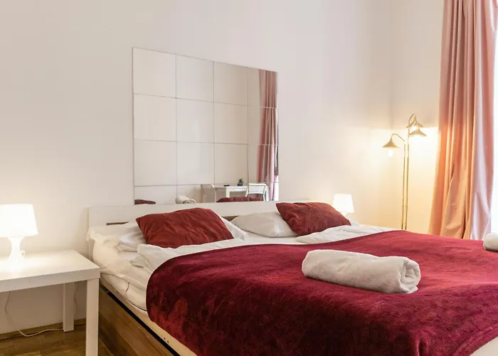 Spacious 3Br Next To Belvedere Perfect For Long Stays