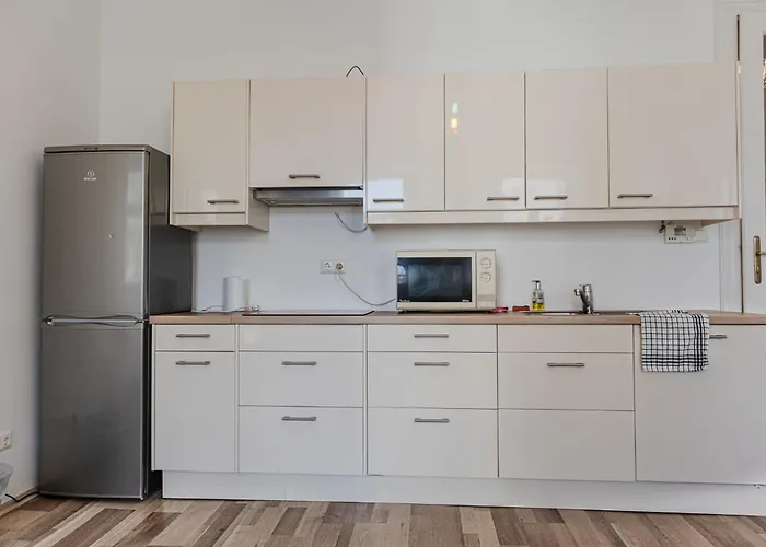Sweet 2Br Apt Ideal For Long Stays, Very Central In Vienna