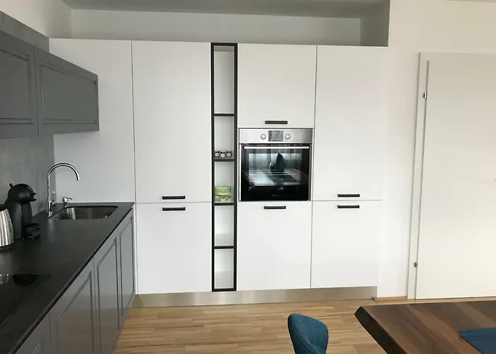 Vienna Hauptbanhof And Belvedere Two Bedroom Apartment