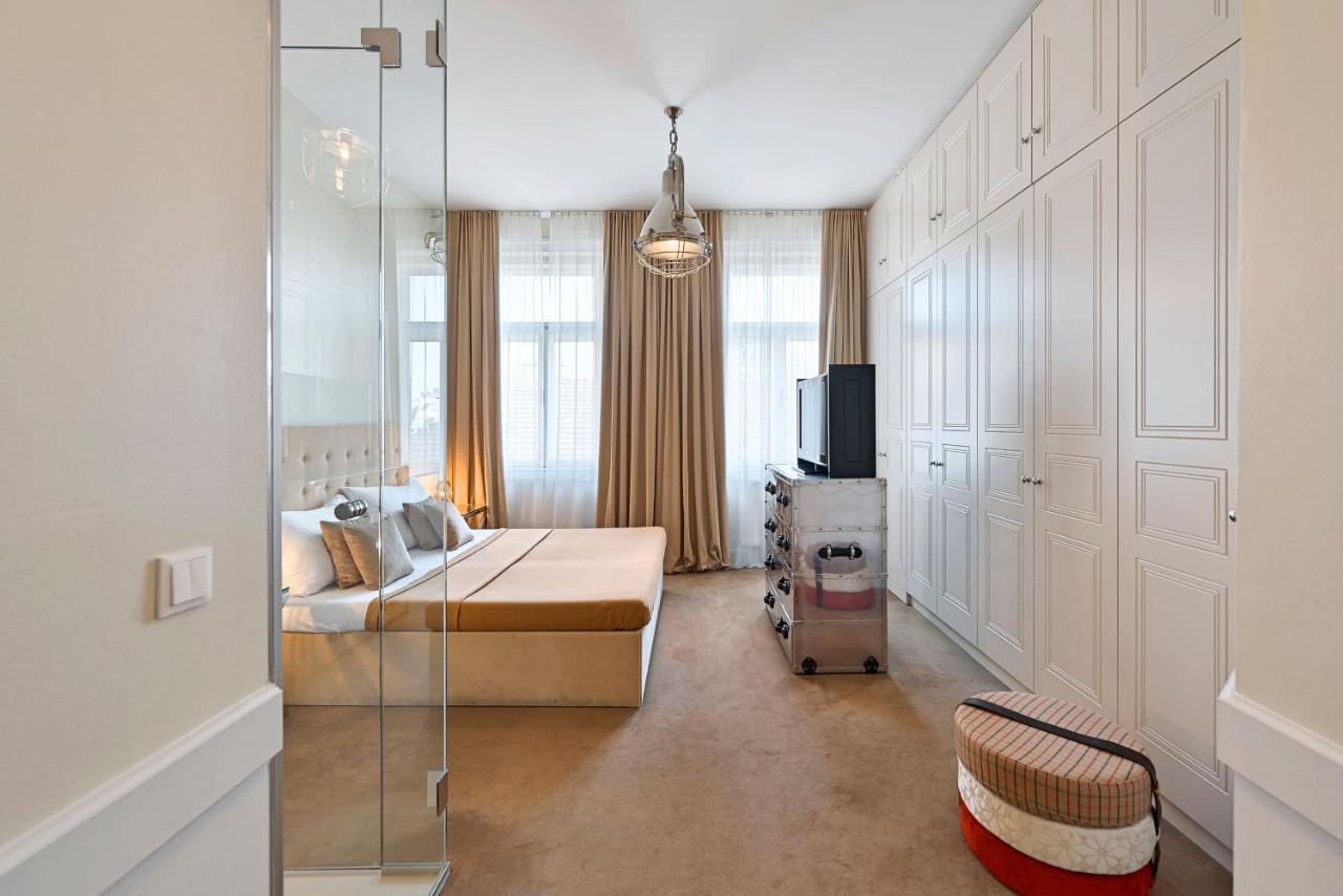 6 * Wien