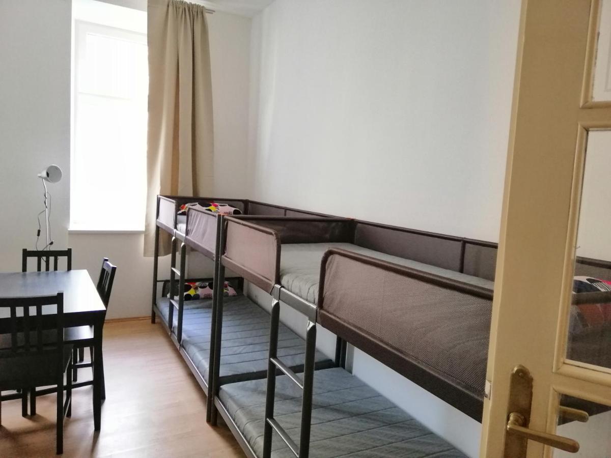 Apms Hostel *