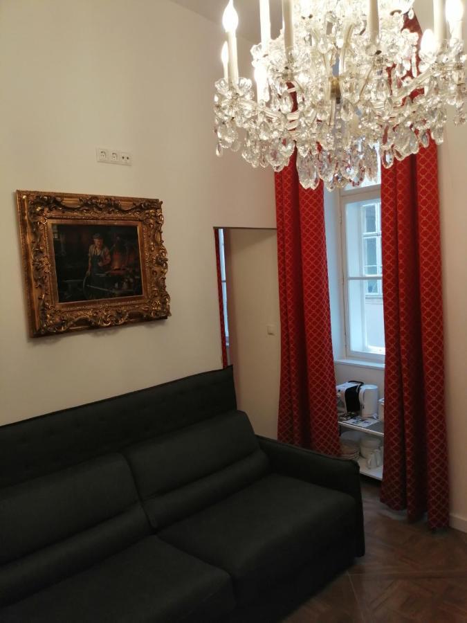 Living Center Apartamento *