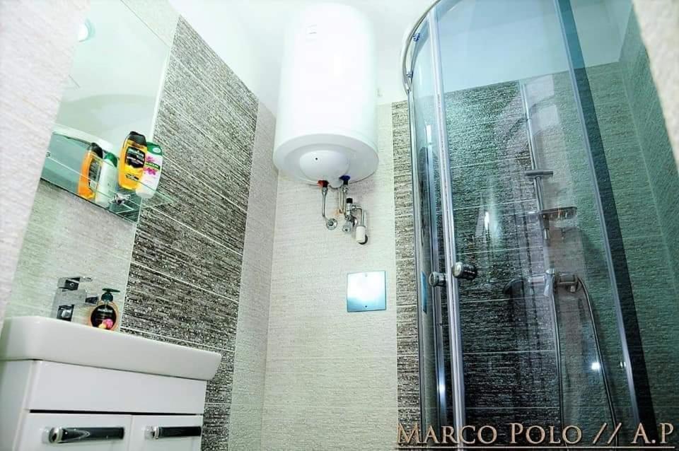 Apartment Markopolo