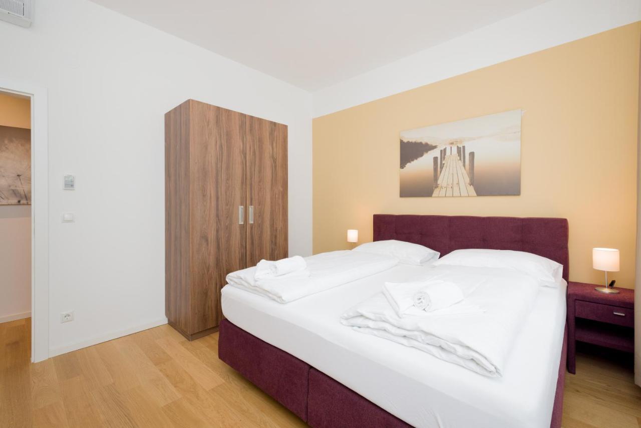 Or 1050 Aparthotel Viena