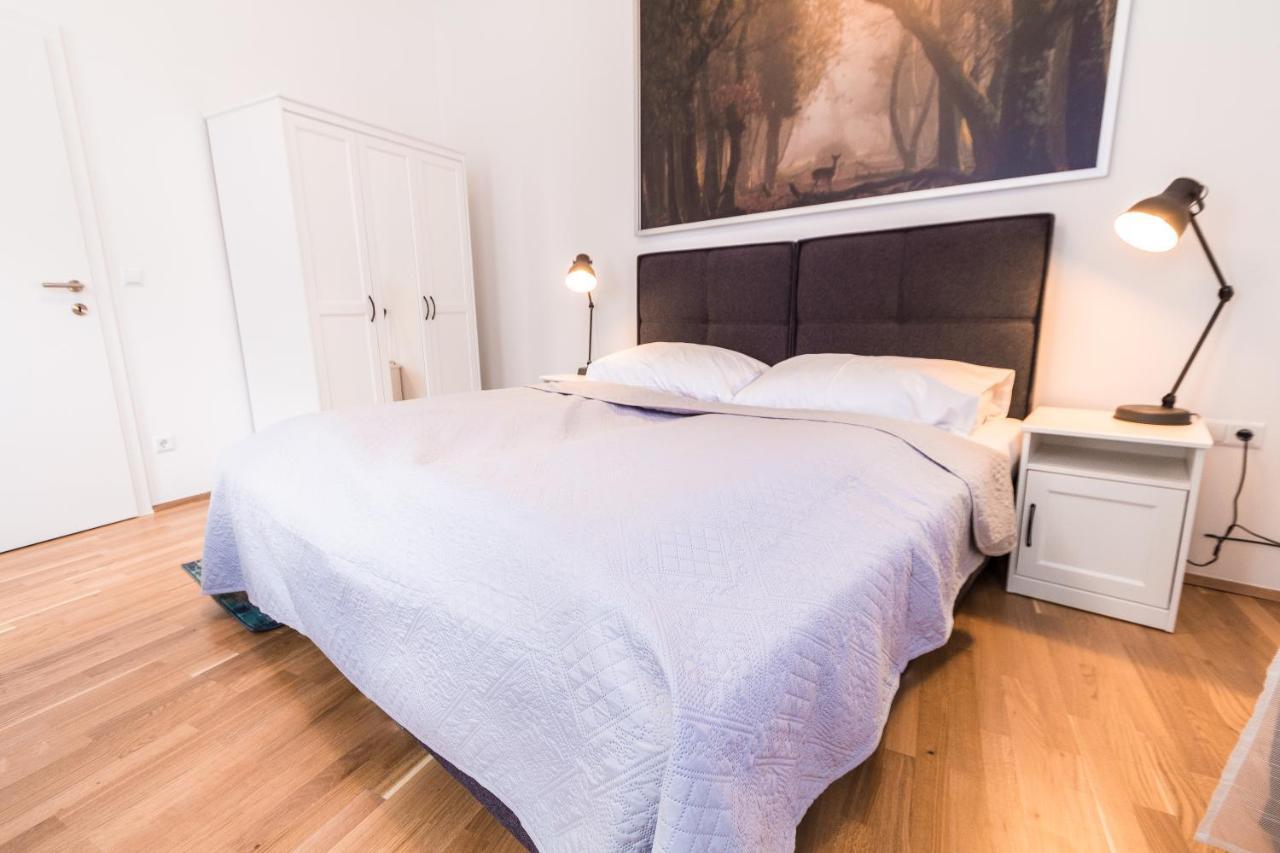 Familienplatz I Contactless Check-in Apartment Vienna