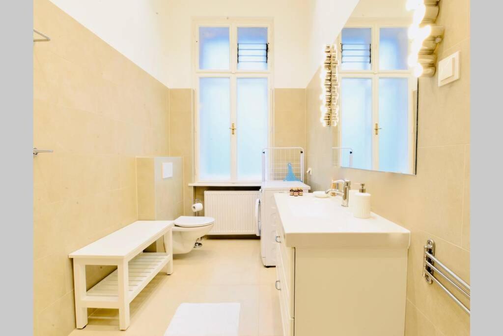 Apartment Beautiful Viennese Flat In The Centre *
