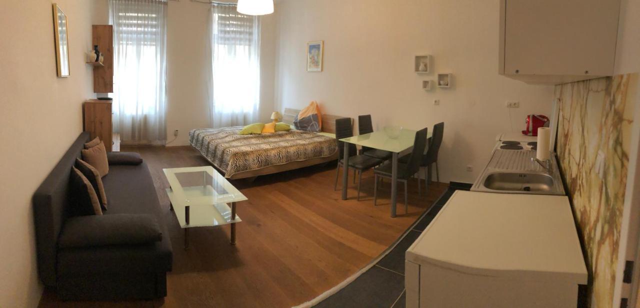 Green Apartment