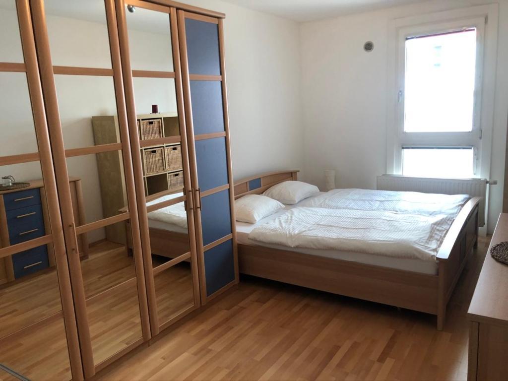 Apartment Bright With A Free Parking Garage @ Wienerberg Vienna