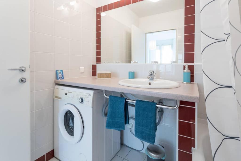 Bright In Hip & High Quality Neighborhood Apartamento