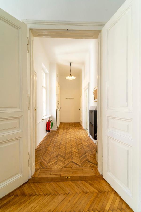Apartment Theresia I Levestate *