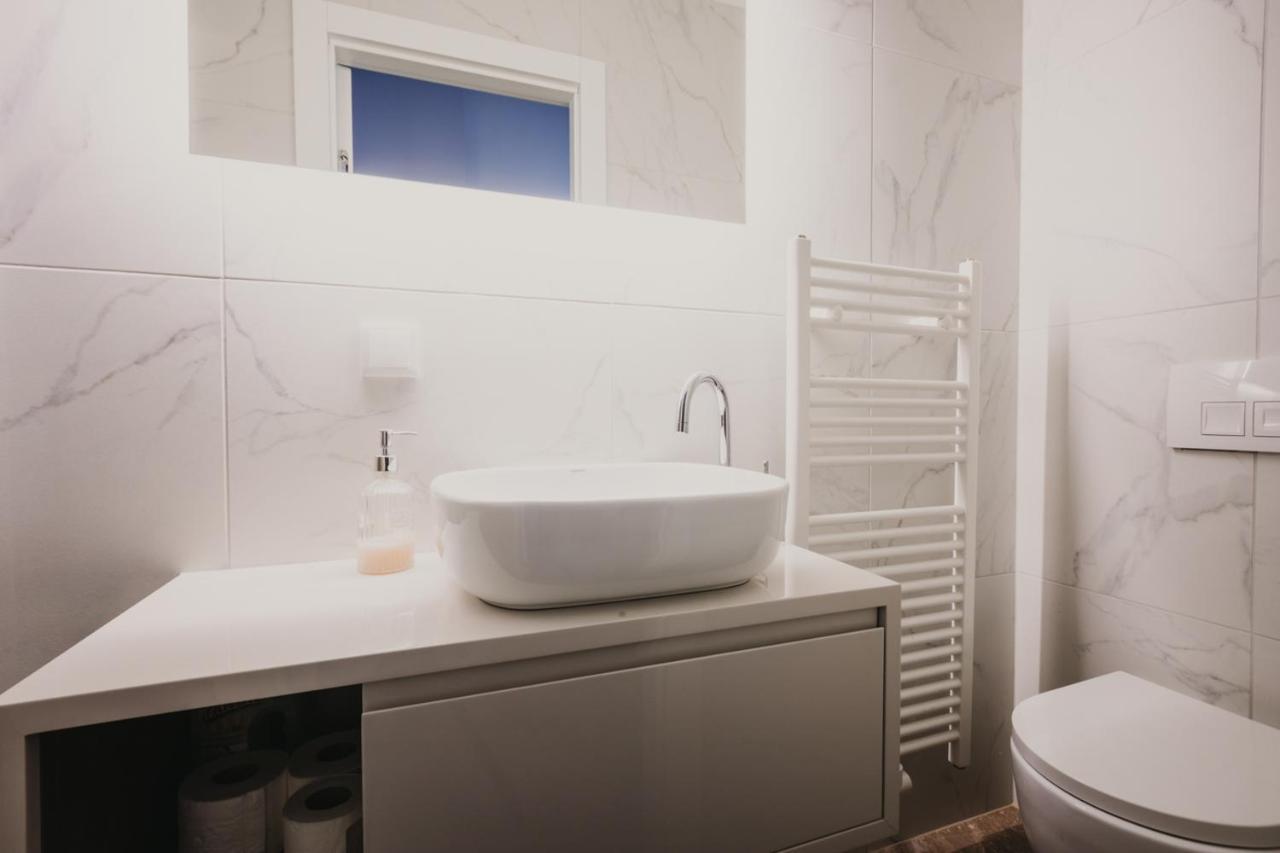 Zeus Design Wasserwelt Apartment *