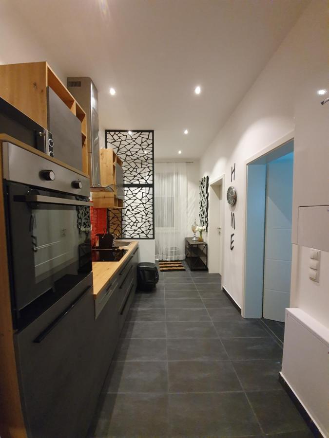 Design-apartment Mit Klimaanlage & Top-anbindung An Der U1