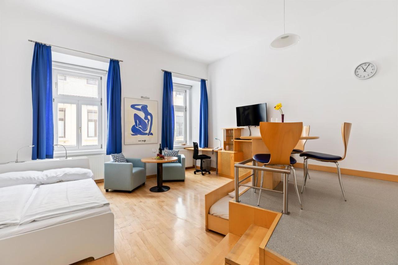 Gal Apartment