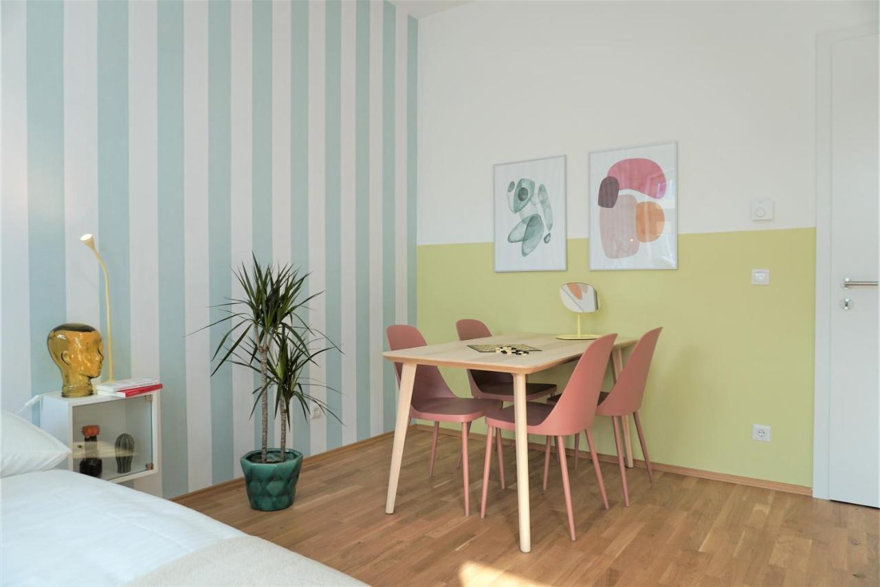 Modern 2br - Full Kitchen - Schoenbrunn Area - 15 Mins To Center * Viena
