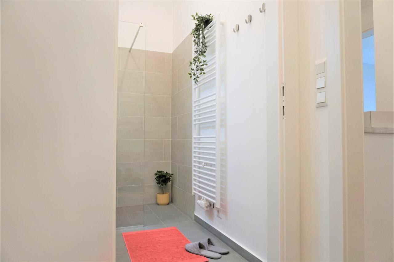 Apartamento Modern 2br - Full Kitchen - Schoenbrunn Area - 15 Mins To Center *